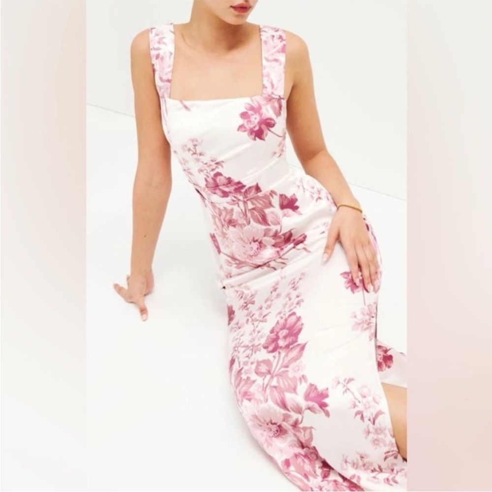Reformation Earl Silk Maxi Dress Crista
Pink Floral - Picture 2 of 9